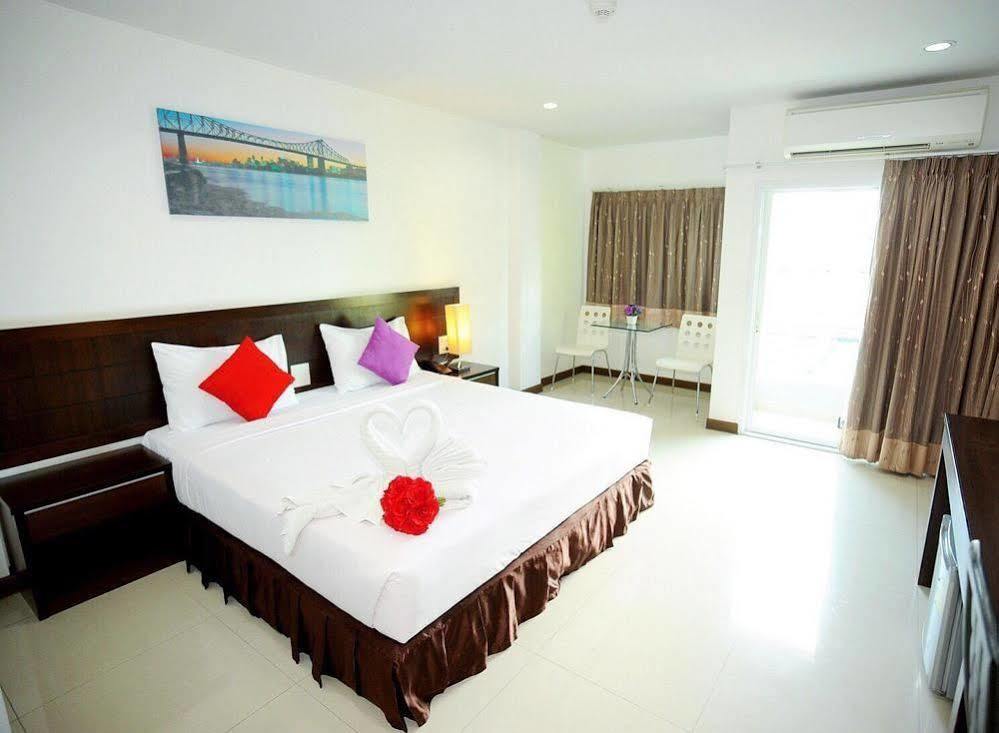 Rhienchai Place Hotel سوراثاني المظهر الخارجي الصورة
