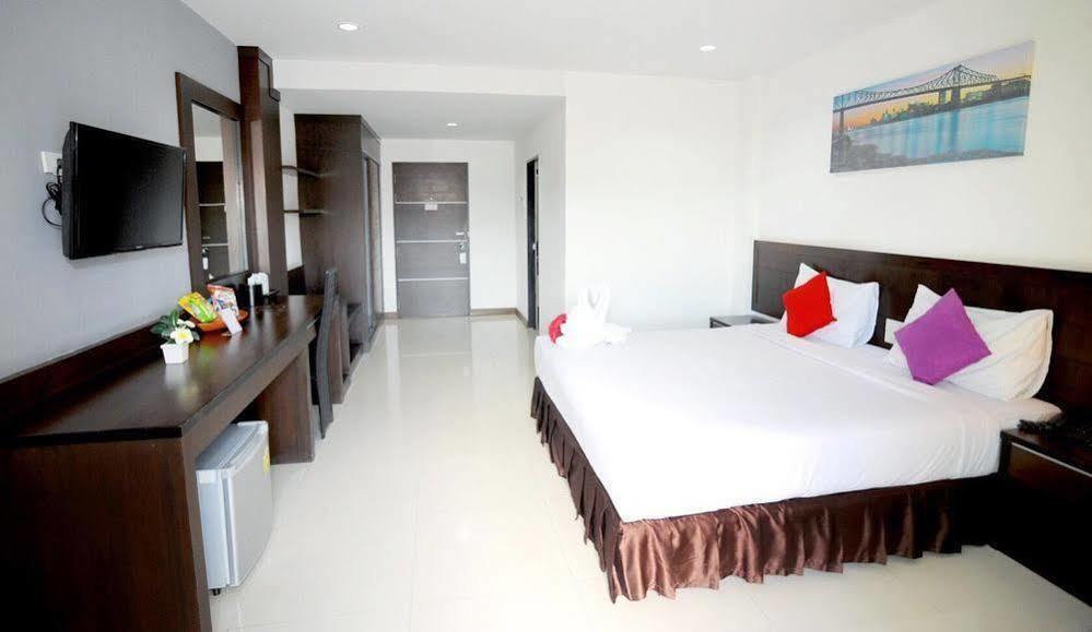 Rhienchai Place Hotel سوراثاني المظهر الخارجي الصورة